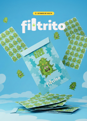 Remera de algodón con diseño estampado personalizado creado por Elfiltrito